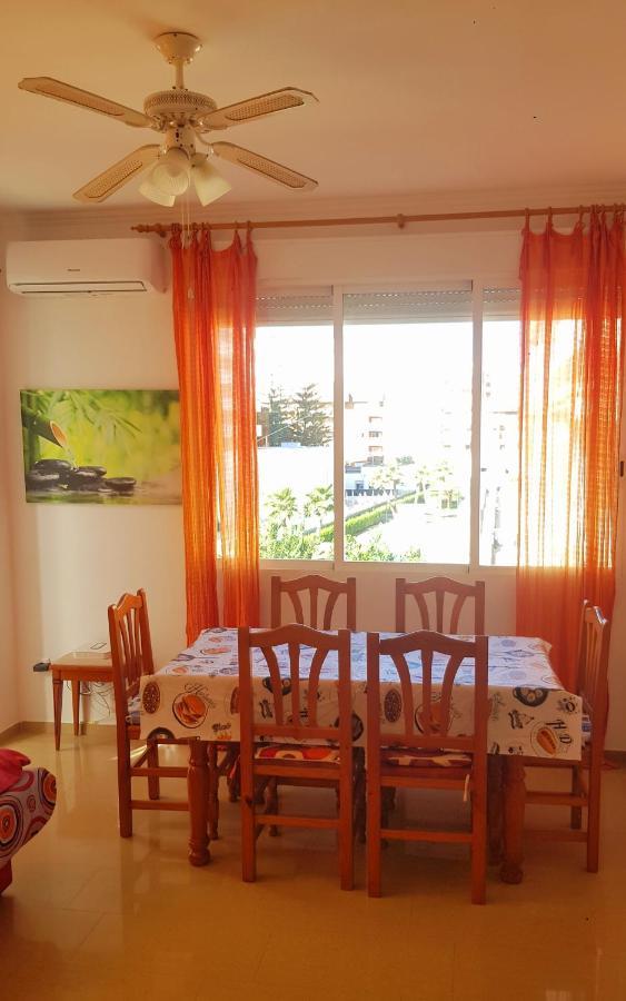 Apartmán Bonanza - 40 Metros De La Playa! Gandía Exteriér fotografie