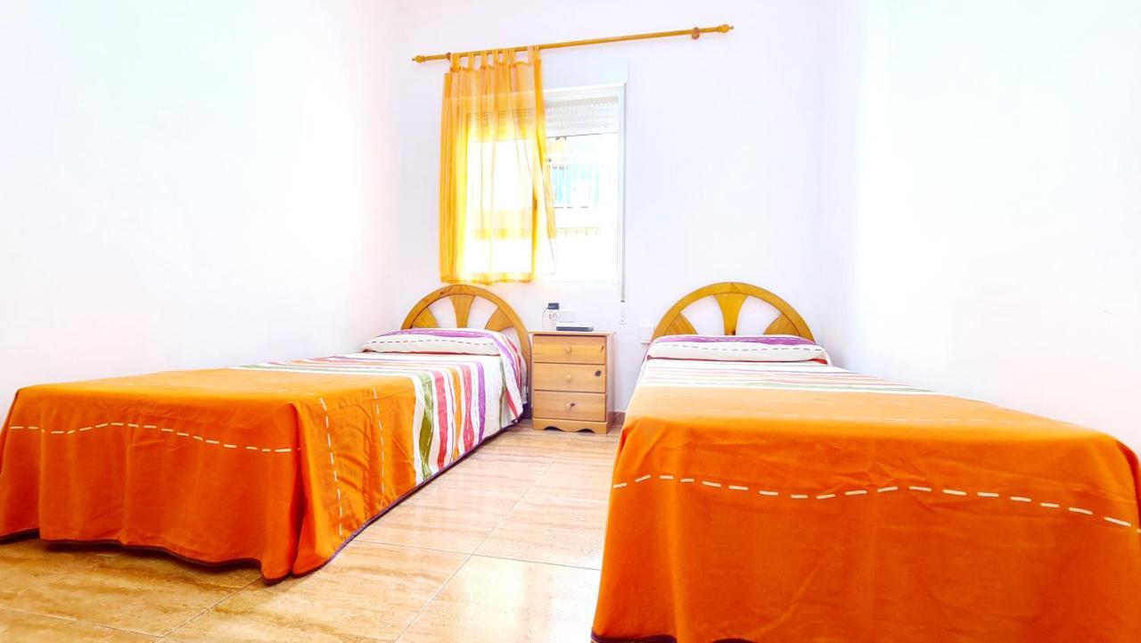 Apartmán Bonanza - 40 Metros De La Playa! Gandía Exteriér fotografie