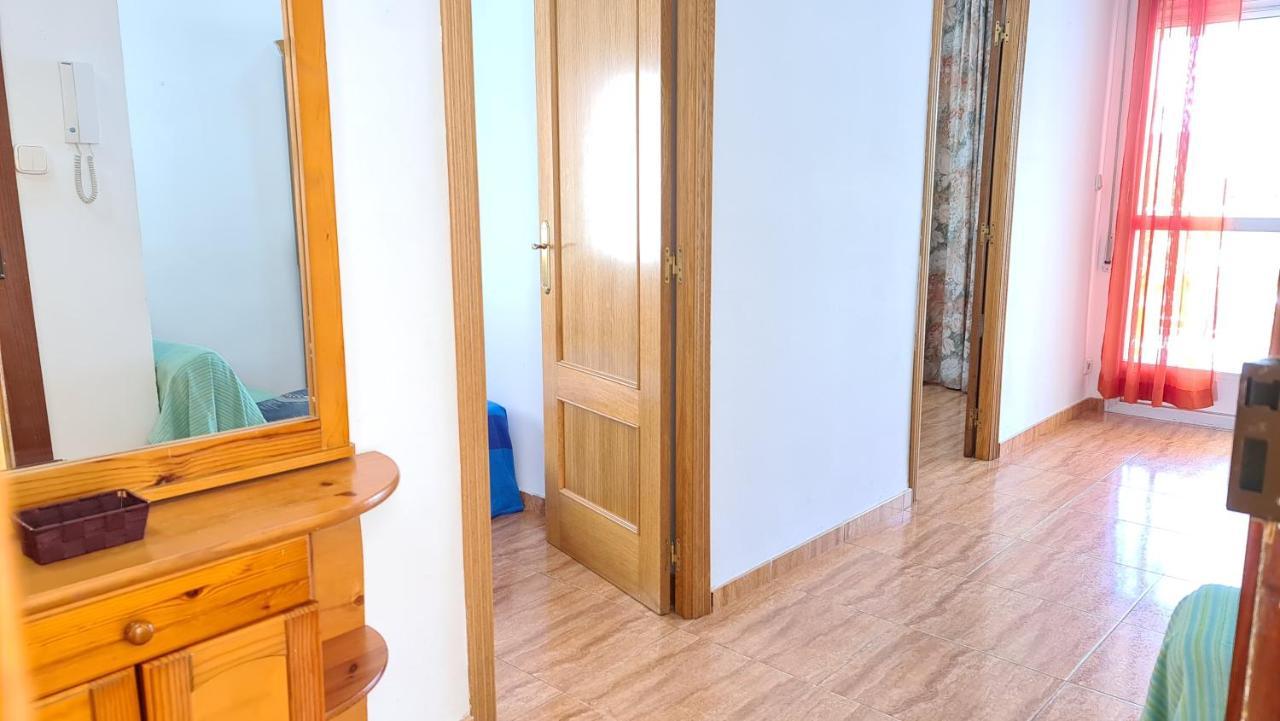 Apartmán Bonanza - 40 Metros De La Playa! Gandía Exteriér fotografie